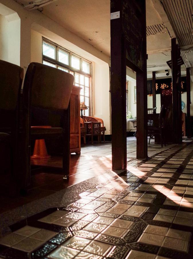 טאינאן Neat Hostel מראה חיצוני תמונה