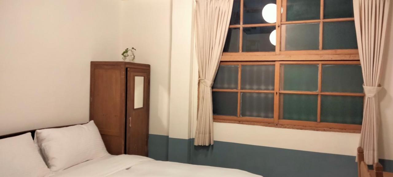 טאינאן Neat Hostel מראה חיצוני תמונה