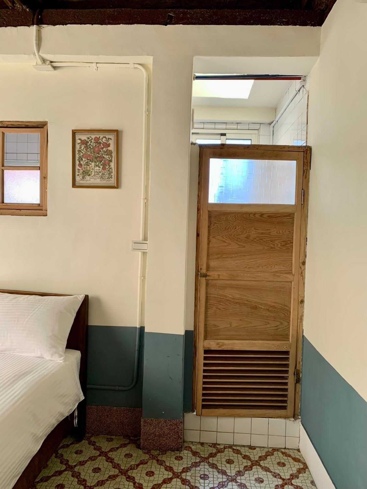 טאינאן Neat Hostel מראה חיצוני תמונה