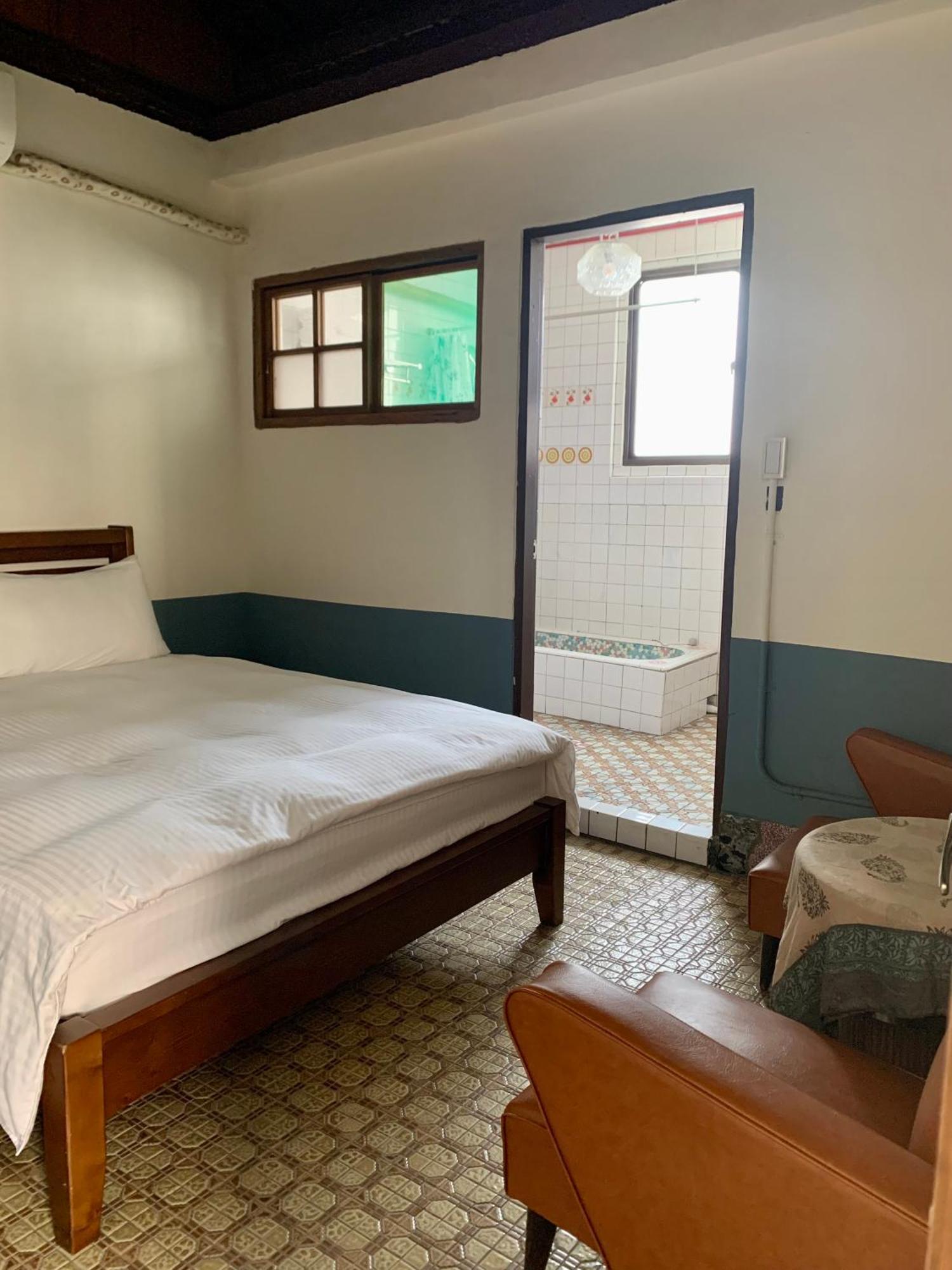 טאינאן Neat Hostel מראה חיצוני תמונה