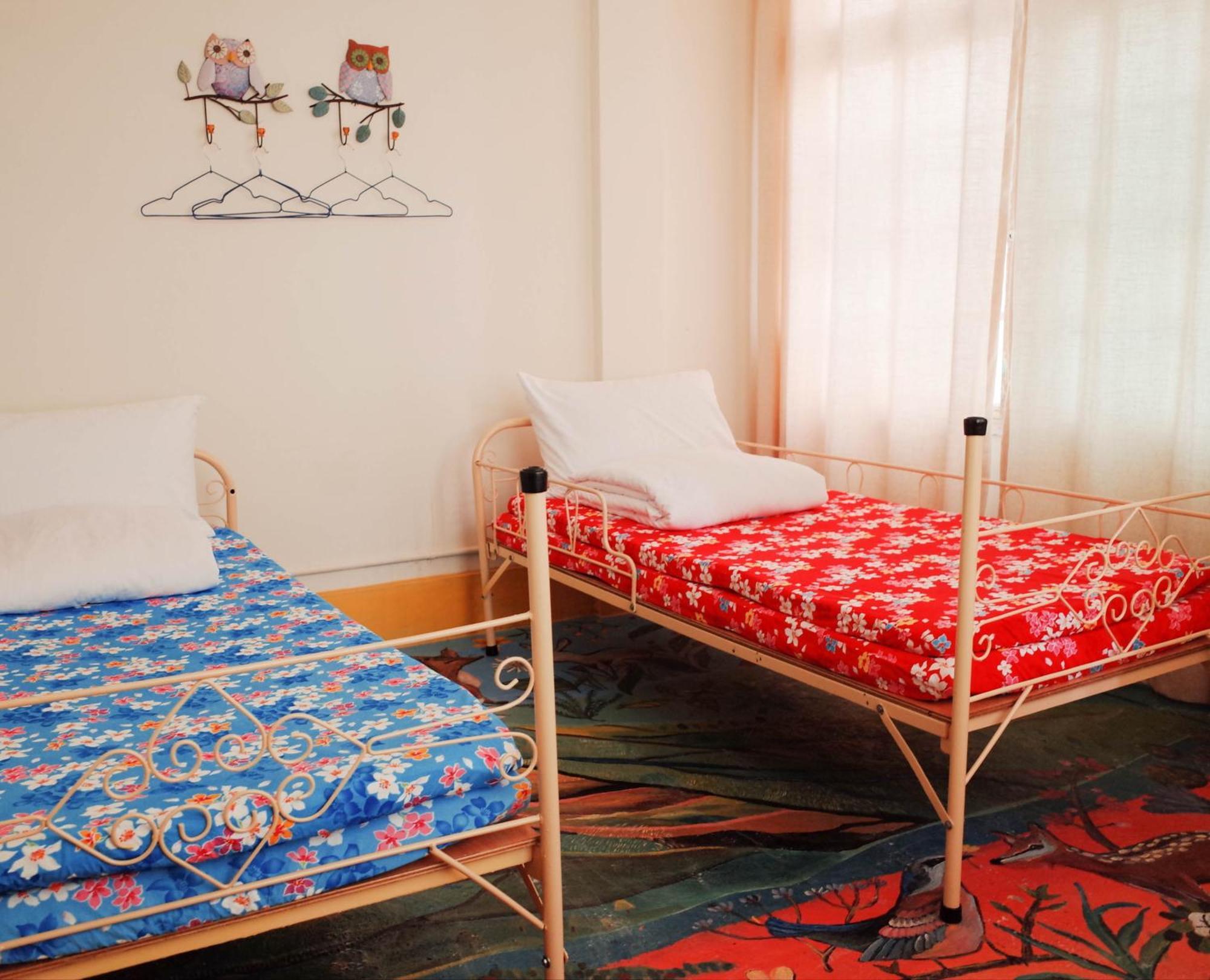 טאינאן Neat Hostel חדר תמונה