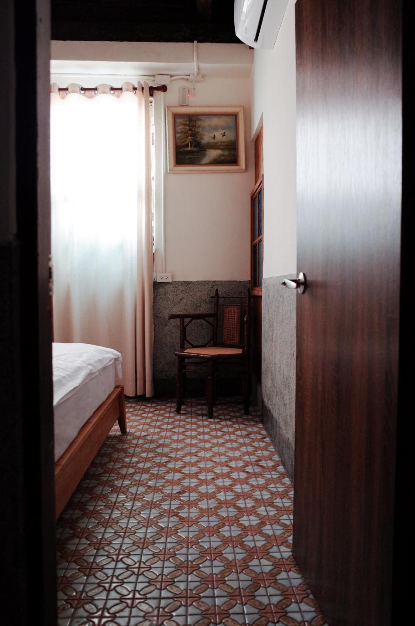טאינאן Neat Hostel חדר תמונה