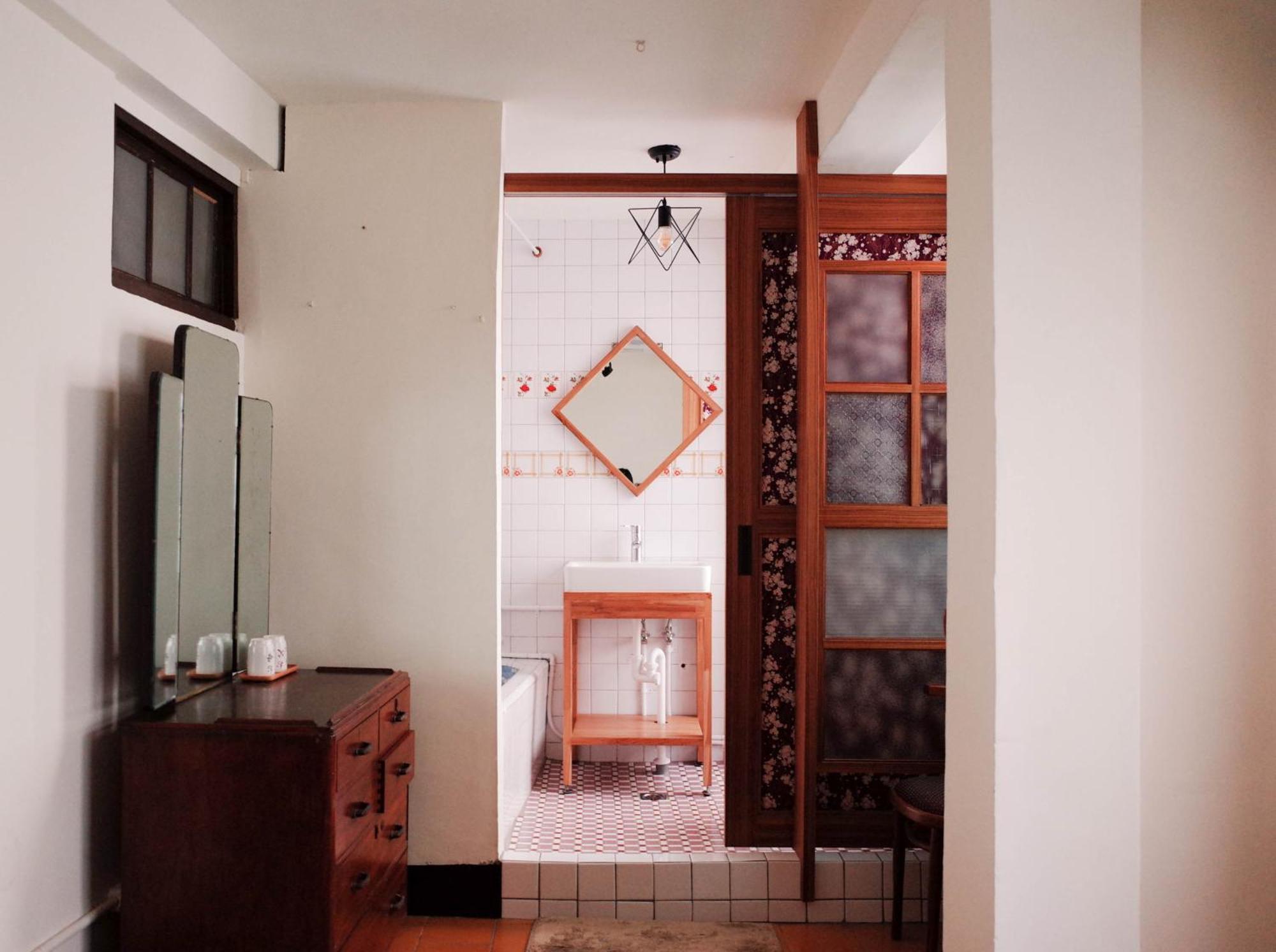 טאינאן Neat Hostel חדר תמונה