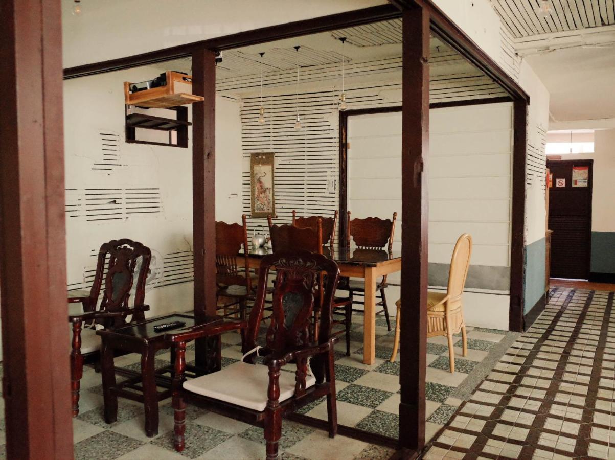 טאינאן Neat Hostel מראה חיצוני תמונה